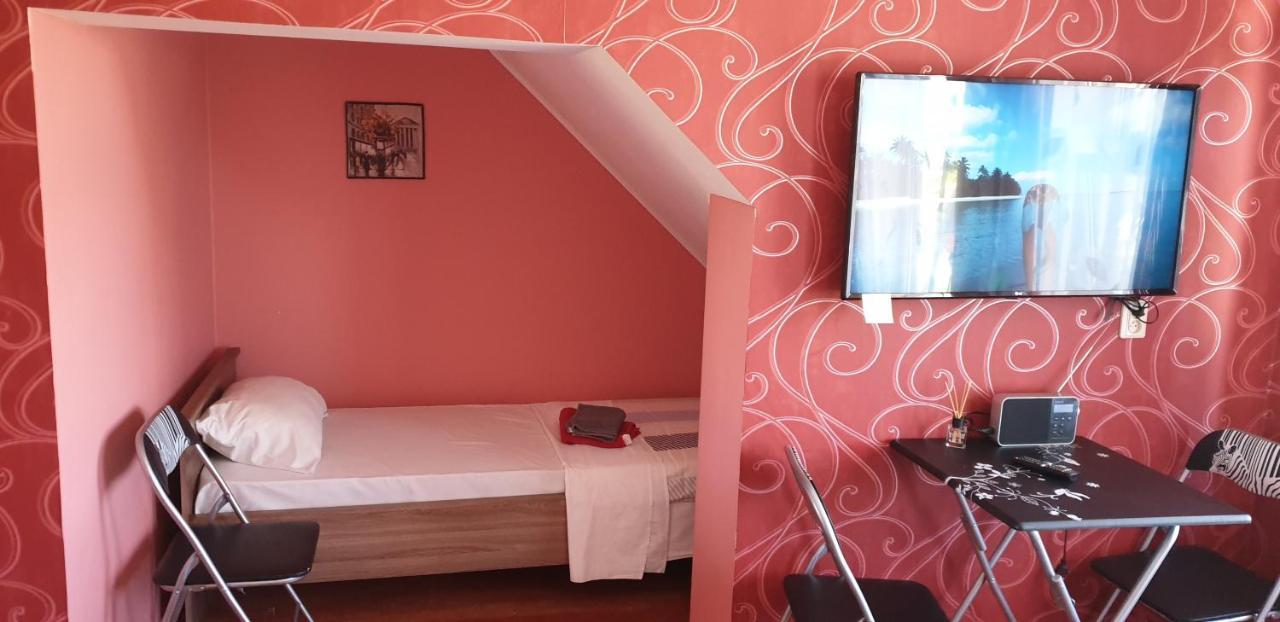 Martin Guest House Вентспилс Екстериор снимка