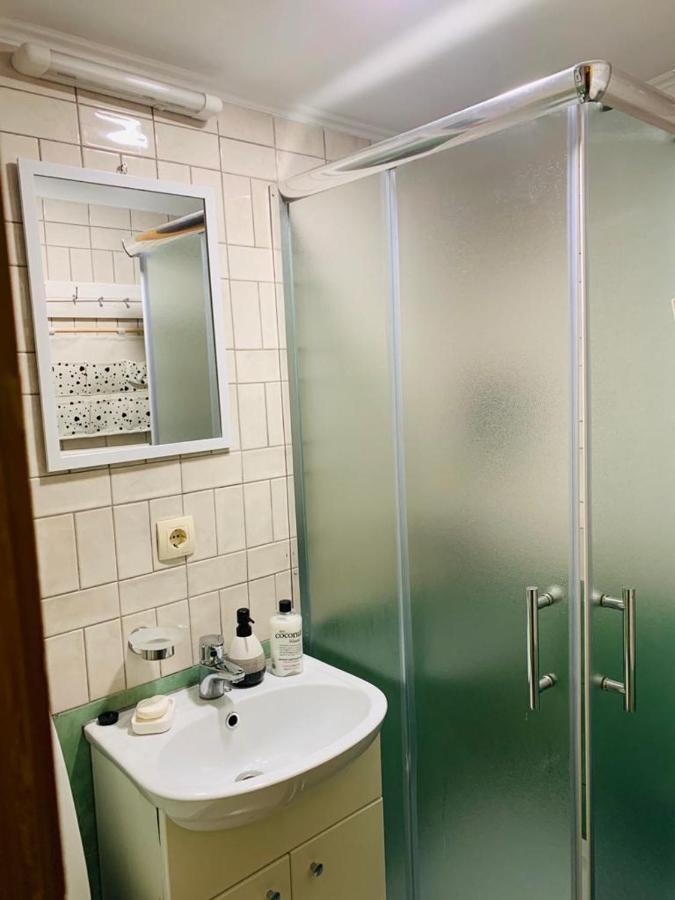 Martin Guest House Вентспилс Екстериор снимка