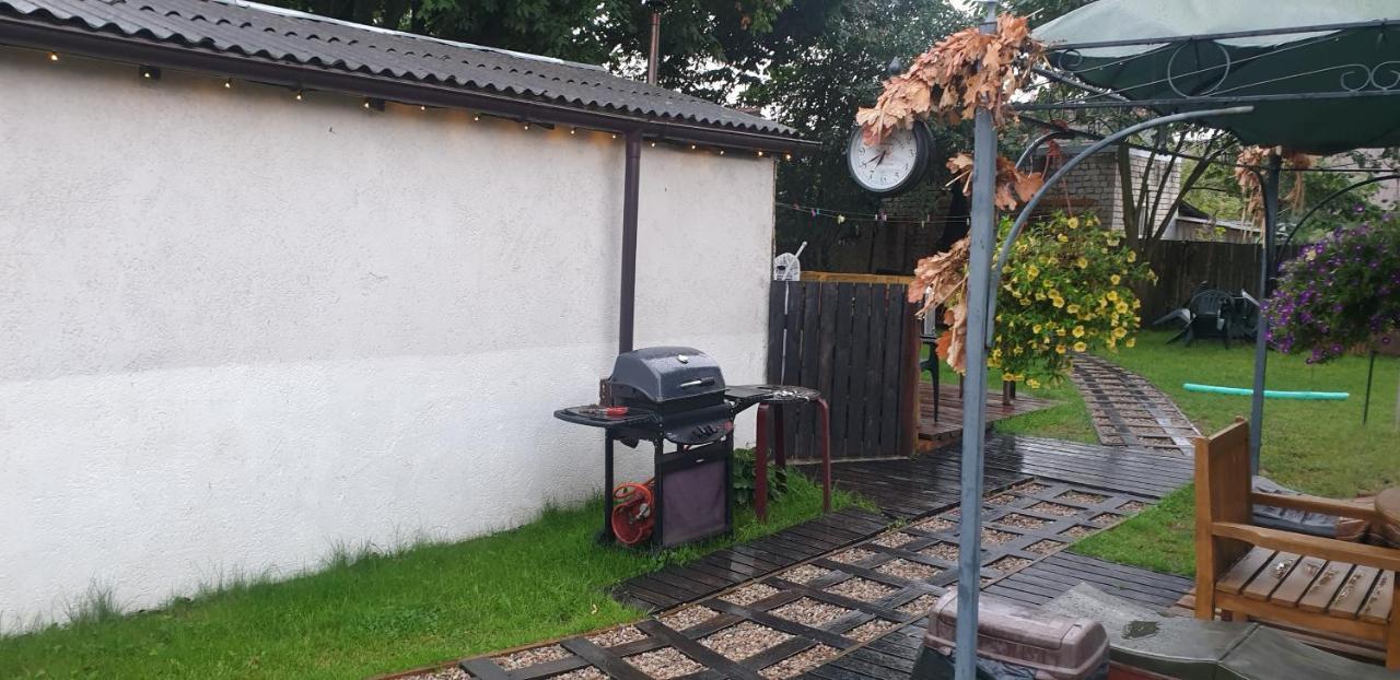 Martin Guest House Вентспилс Екстериор снимка