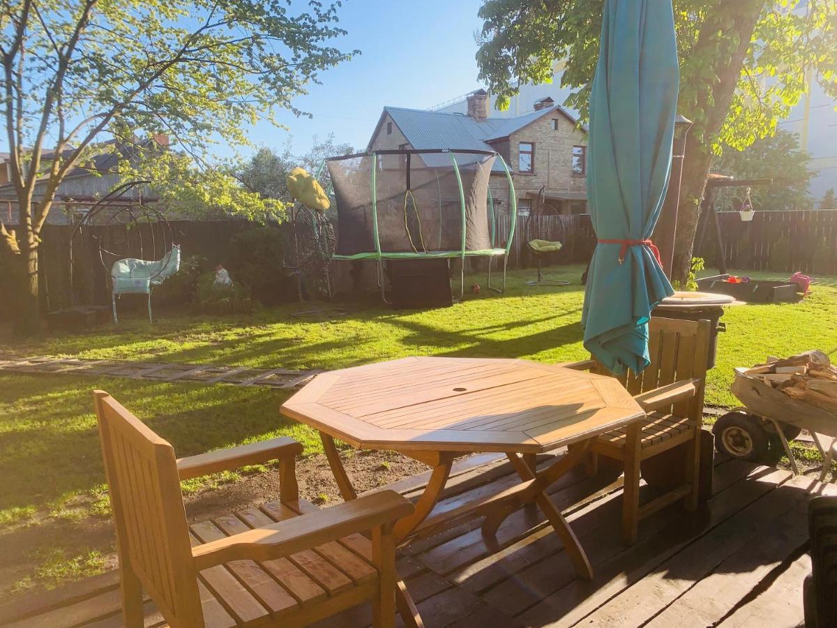 Martin Guest House Вентспилс Екстериор снимка