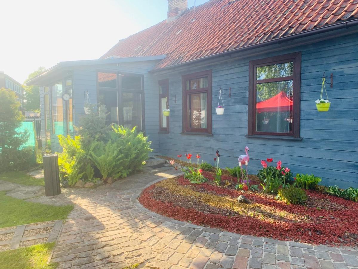 Martin Guest House Вентспилс Екстериор снимка