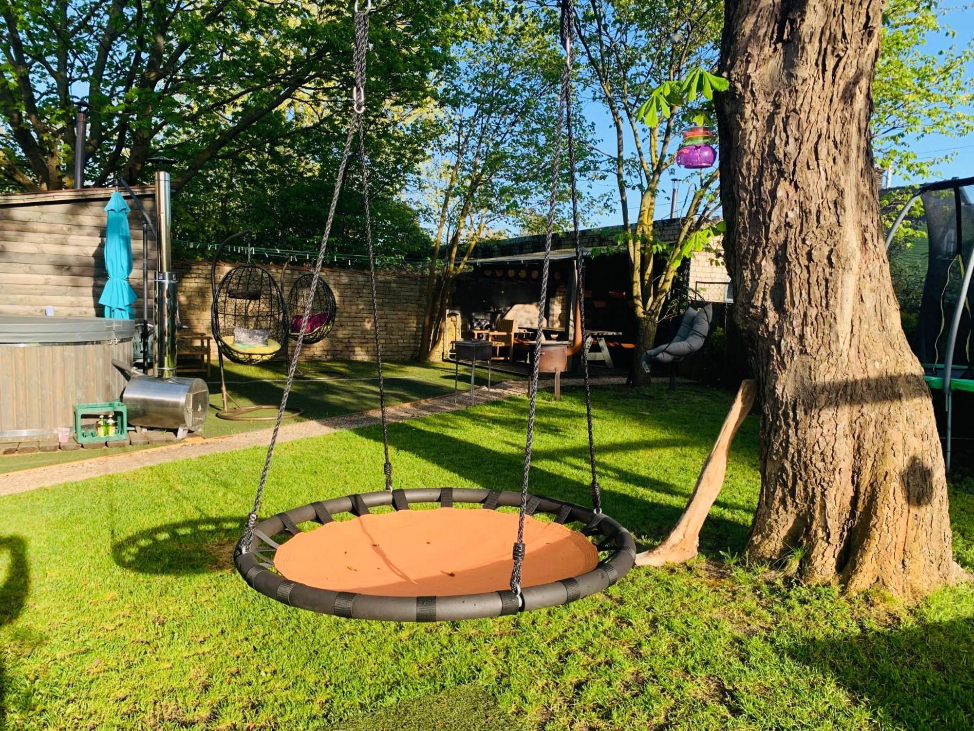 Martin Guest House Вентспилс Екстериор снимка