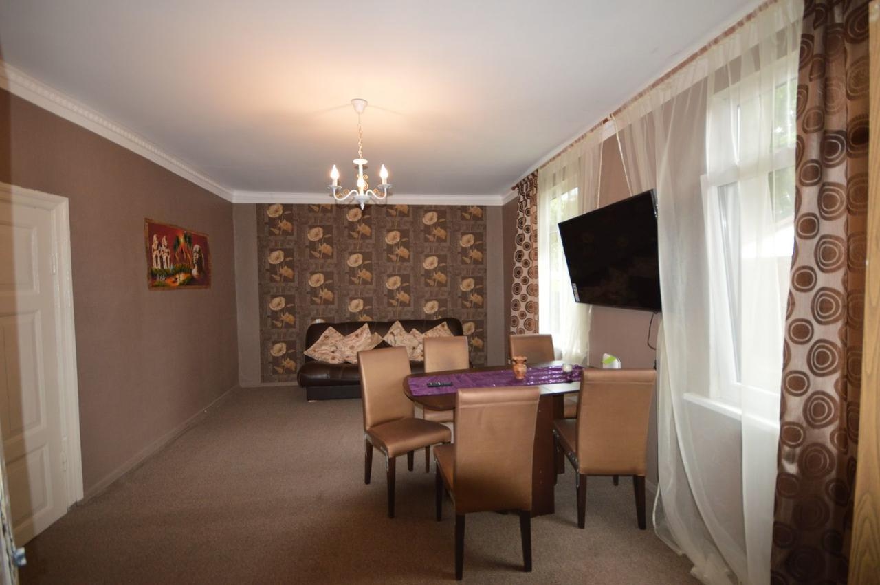 Martin Guest House Вентспилс Екстериор снимка